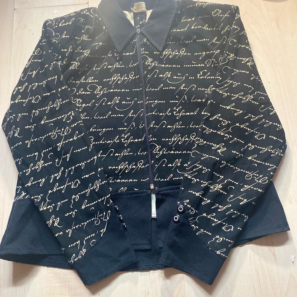 Elegant Black Script Print Jacket - image 2